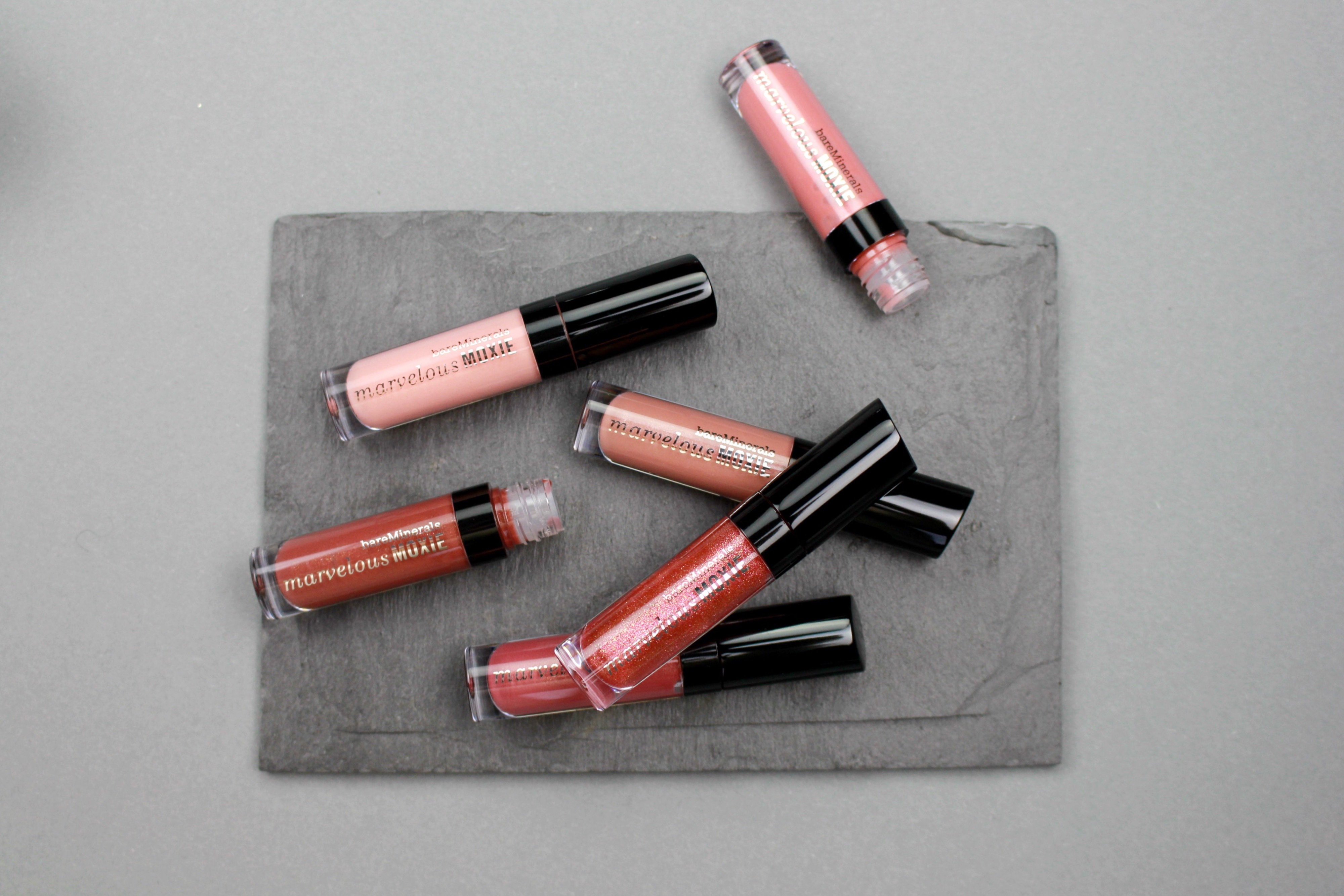 bareMinerals-be-moxie-and-merry-Lipgloss-Set